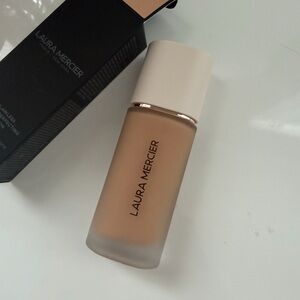 Laura Mercier Foundation - shade DUNE